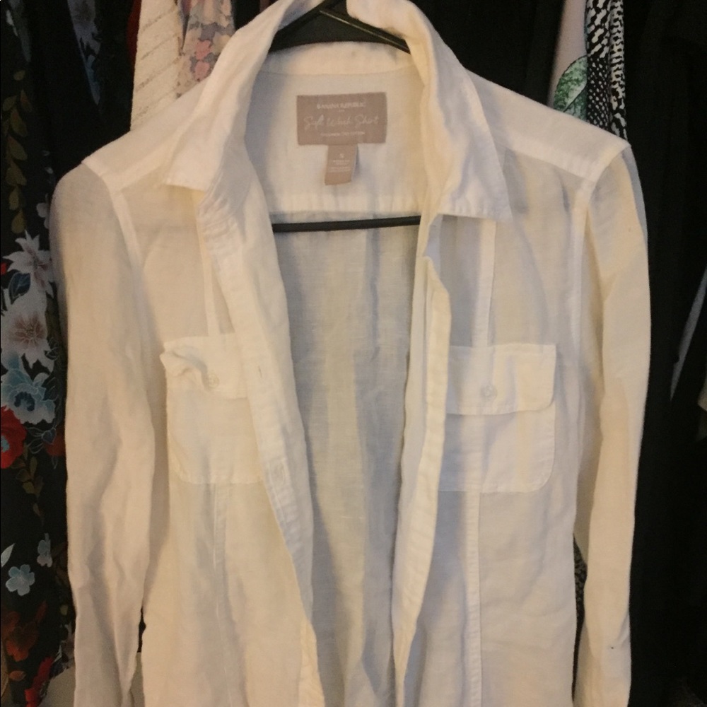 Long sleeve Banana Republic linen button up